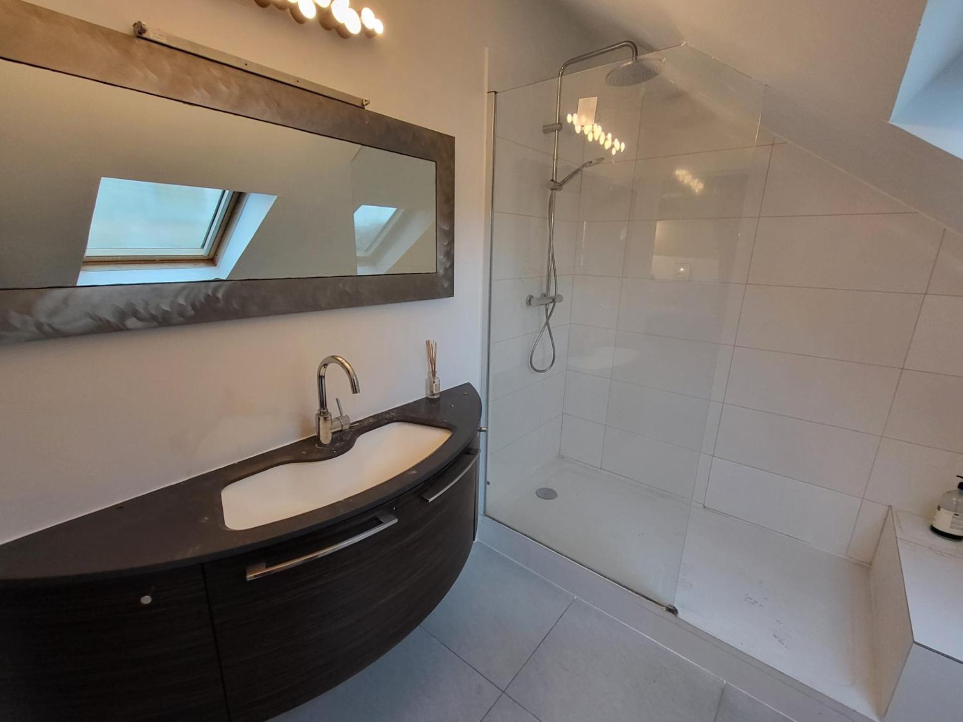 Bed and Breakfast Les Oiseaux De Passage Escolives-Sainte-Camille Esterno foto